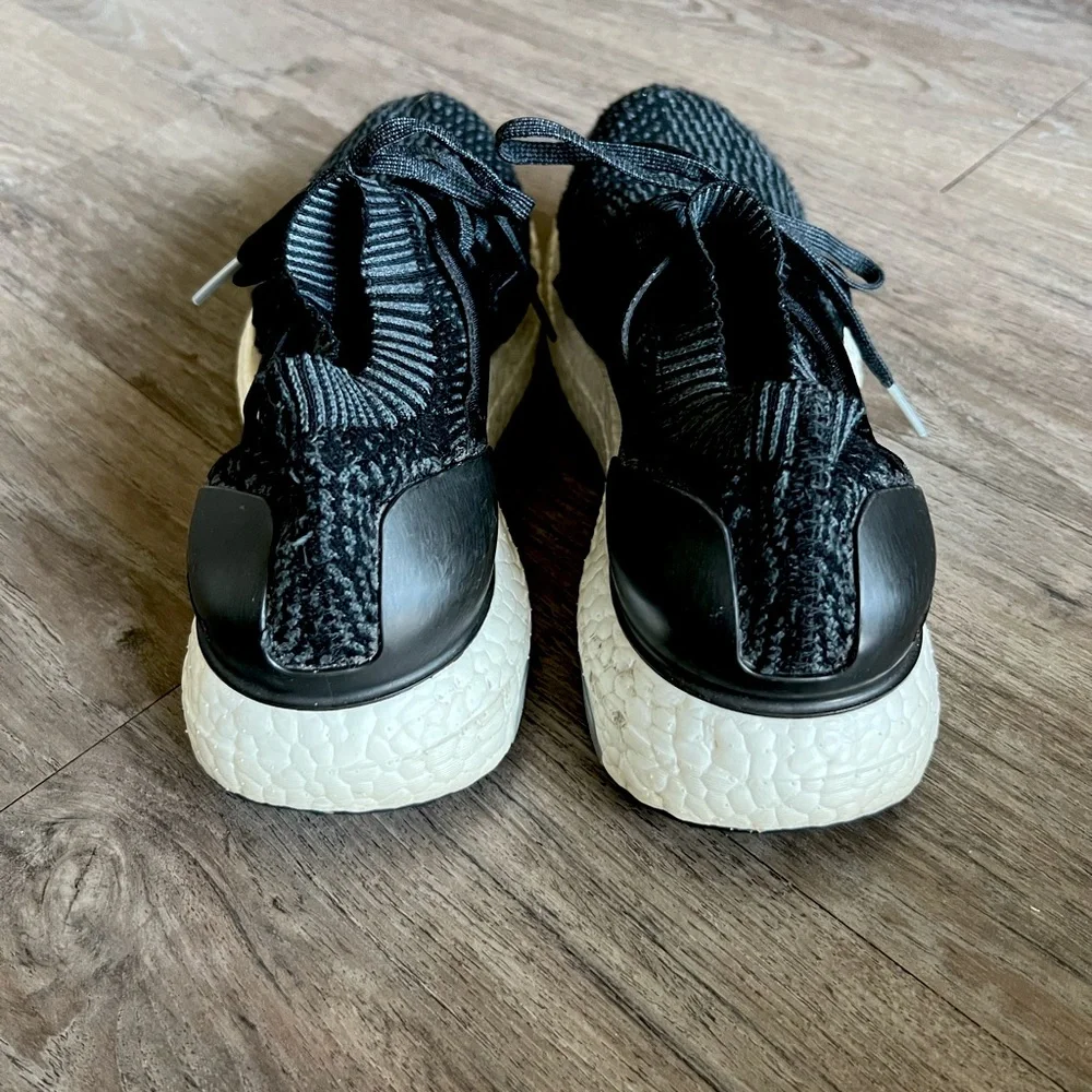 Adidas women’s ultra boost. All black with white soles. Size 8. - Picture 7 of 7